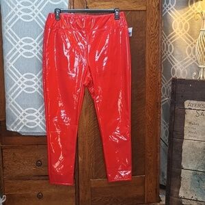 I1-51 NWT wet look faux leather red leggings L INC